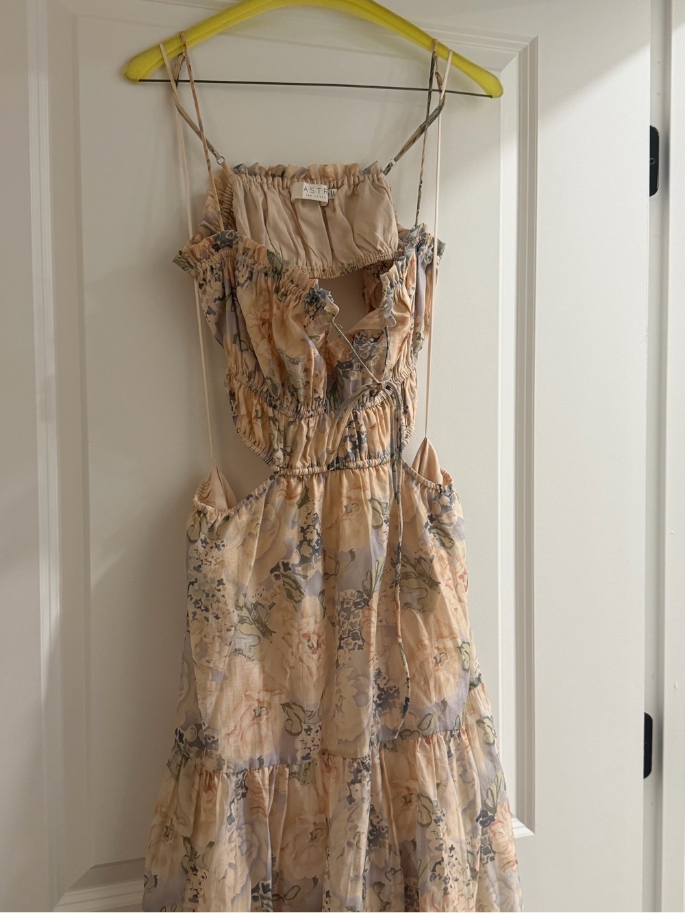 Astr Floral Smocked Spaghetti Strap Tiered Maxi Dress in Peach & Blue WORN ONCE! - Picture 4 of 10